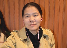 陸梅：關(guān)于童書(shū)寫(xiě)作的兩個(gè)維度寫(xiě)作中遭遇的兩難：外環(huán)境太過(guò)堅(jiān)實(shí)，以至內(nèi)宇宙不足以?huà)臧纬鰜?lái)，要獨(dú)自強(qiáng)大內(nèi)在功力。[詳細(xì)]