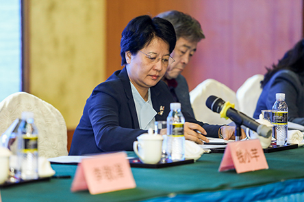 海南省委常委、宣傳部部長肖鶯子致辭