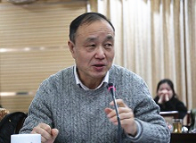 陳歆耕：如何面對三只不同的蘋果這套叢書的推出是強(qiáng)化“銳批評”的起點(diǎn)，相對于偌大的中國文壇，還是勢單力薄。[詳細(xì)]