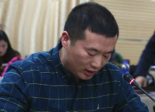 王秀濤：文學(xué)批評更需要批判精神這套叢書的出版提醒我們文學(xué)批評不能只會唱贊歌，文學(xué)批評還需要批判精神。[詳細(xì)]