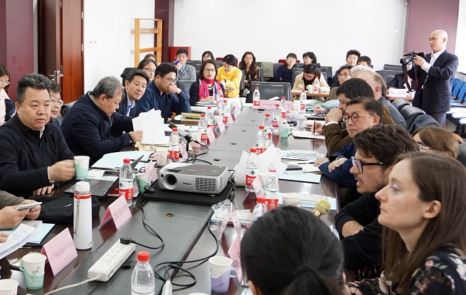 “文學(xué)的地域性——?dú)v史、記憶與現(xiàn)實(shí)”中外作家交流研討會(huì)舉行