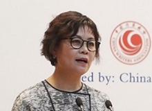 鐵凝：在差異中探尋共性，在包容中尊重多元今后中國(guó)作協(xié)將繼續(xù)創(chuàng)新和完善文學(xué)交流的領(lǐng)域和模式，為推動(dòng)中外文學(xué)交流，搭建彩虹之橋。[詳細(xì)]