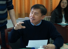 金泰成：文學(xué)傳播方式應(yīng)該大眾化后媒體時(shí)代的困境來(lái)自兩個(gè)方面，一方面是新媒體的壟斷，另一方面是舊媒體運(yùn)用系統(tǒng)的固著化。[詳細(xì)]