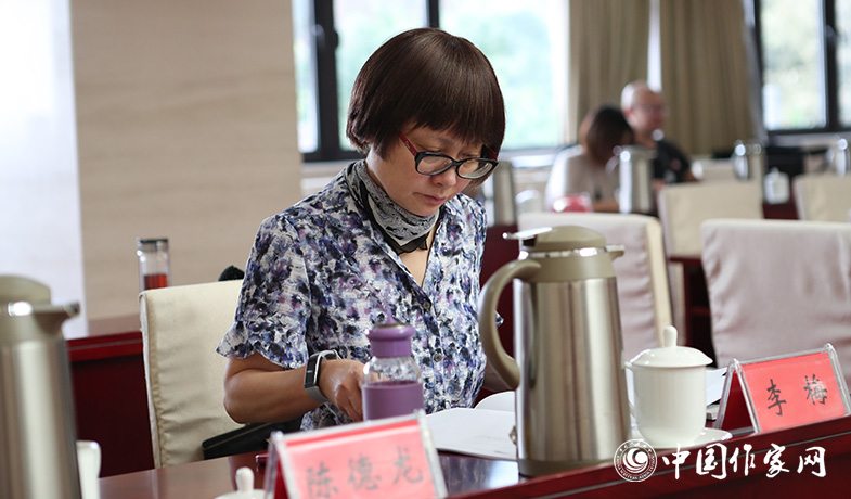 8月11日，紀監(jiān)組人員審核選票統(tǒng)計情況