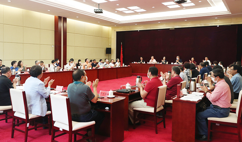 8月23日，第十二屆駿馬獎(jiǎng)評獎(jiǎng)委員會第五次全體會議在京舉行