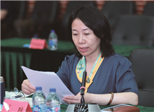 劉瓊：《講話》的立場(chǎng)、態(tài)度和文藝觀“為什么人的問(wèn)題，是一個(gè)根本的問(wèn)題，原則的問(wèn)題”“必須明確地徹底地解決它”。[詳細(xì)]