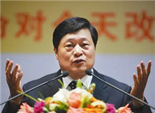 【熊召政】	劉復(fù)生丨《歷史小說的轉(zhuǎn)折與<張居正>》；	劉保昌丨《重塑“楚狂”——長篇歷史小說<張居正>的經(jīng)典性意義》。