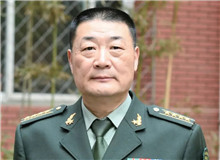 【徐貴祥】	傅逸塵丨《英雄傳奇的“現(xiàn)代性”重構(gòu)》；	宋　嵩丨《斜月沉沉藏海霧 碣石瀟湘無限路》。