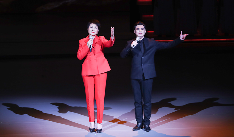 張凱麗、胡樂民朗誦《回延安》