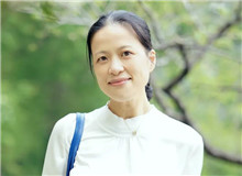 譯林出版社：文學出版人必須從稿子和案頭抬起頭來　　高起點高品質原創(chuàng)文學出版和一流外國作家作品在譯林社相得益彰，屢有作品獲獎。[詳細]