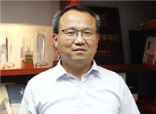 安徽文藝出版社：文學出版人要能沉得住氣　　這些年，安徽文藝社深耕原創(chuàng)現(xiàn)實題材長篇小說產品線，出版了一大批優(yōu)秀文藝作品。[詳細]