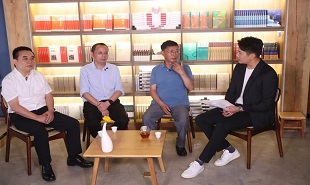 王躍文、歐陽黔森、阿來一同“名家話巨變”