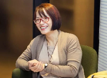 申霞艷：生如蟻而美如神　　胡學(xué)文出示的是當(dāng)代眼光，他正視并升華當(dāng)代生活經(jīng)驗，大膽創(chuàng)造21世紀(jì)新傳統(tǒng)，這種傳統(tǒng)吸納過往，并與過往進(jìn)行激烈抗辯。[詳細(xì)]