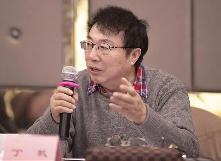 丁　帆：觸碰中國鄉(xiāng)土小說史詩的書寫　　真善美與假惡丑在中原鄉(xiāng)土大地上交鋒于無形、無聲、無相之中。[詳細(xì)]