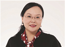 張莉談《金枝》：誠摯地直面生命中最復雜的經(jīng)驗　　 邵麗非常誠摯地直面生命中那些最復雜、最難以處理的經(jīng)驗和那個最難以安放的自我…… [詳細]