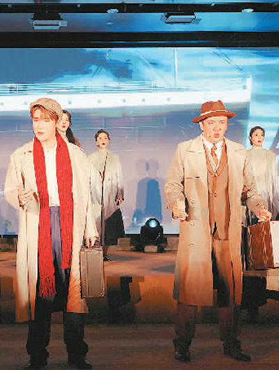 　　音樂劇《戀曲》首演發(fā)布會上，演員們呈現(xiàn)劇中片段。