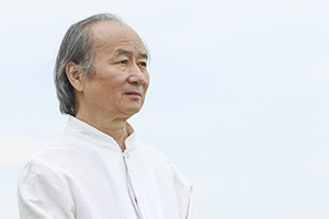 獲獎(jiǎng)作品：《本巴》作者：劉亮程         獲獎(jiǎng)感言　　我希望我的小說《本巴》也能夠讓更多的人關(guān)注《江格爾》，關(guān)注中國的史詩。文學(xué)對土地的回饋一如江格爾史詩中讓“人人活在25歲青春”，土地上的一往無前和生老病死，被文學(xué)挽留和保存，那些只活過一世的人們，在文學(xué)中永久地活著。文學(xué)以虛構(gòu)之力，護(hù)愛著這個(gè)世界的真實(shí)。