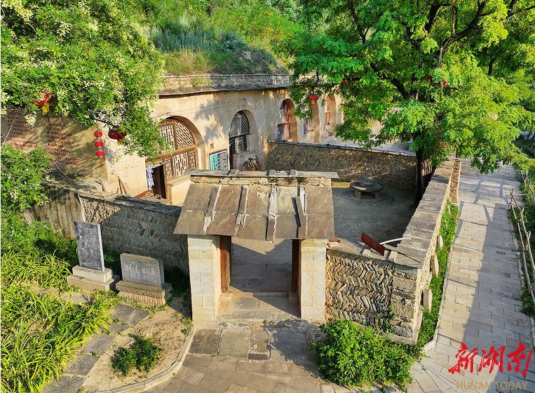 延川縣大禹街道馬家店村路遙故居。