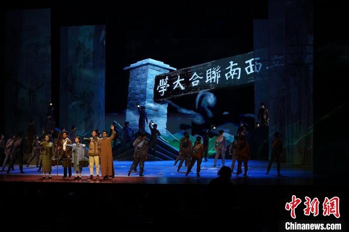 圖為演出現(xiàn)場(chǎng)。中新網(wǎng)記者劉冉陽(yáng) 攝