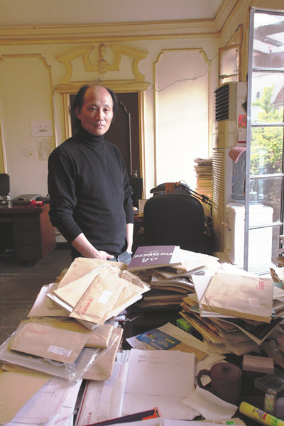 金宇澄，小說家、畫家，著有《繁花》《回望》等。2016年至今在上海、蘇州、杭州多地舉辦個人美術展 陸杰 攝