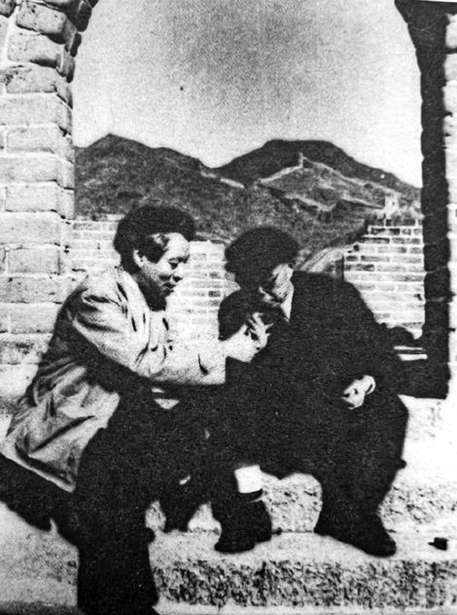 田漢與千田是也在北京八達嶺