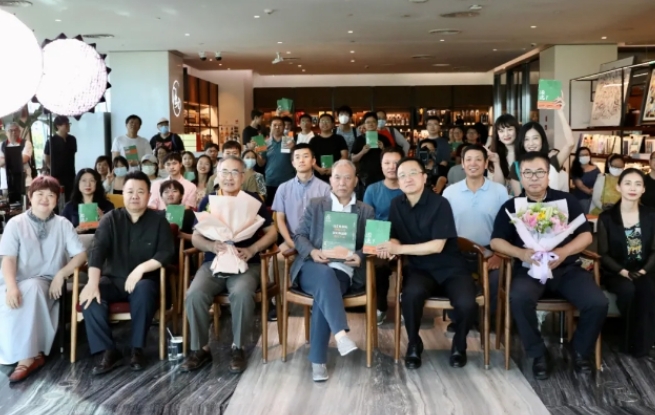  “如果再不寫，就來(lái)不及了?！?/><span><em> “如果再不寫，就來(lái)不及了?！?/em></span></a></li>
<li><a href=