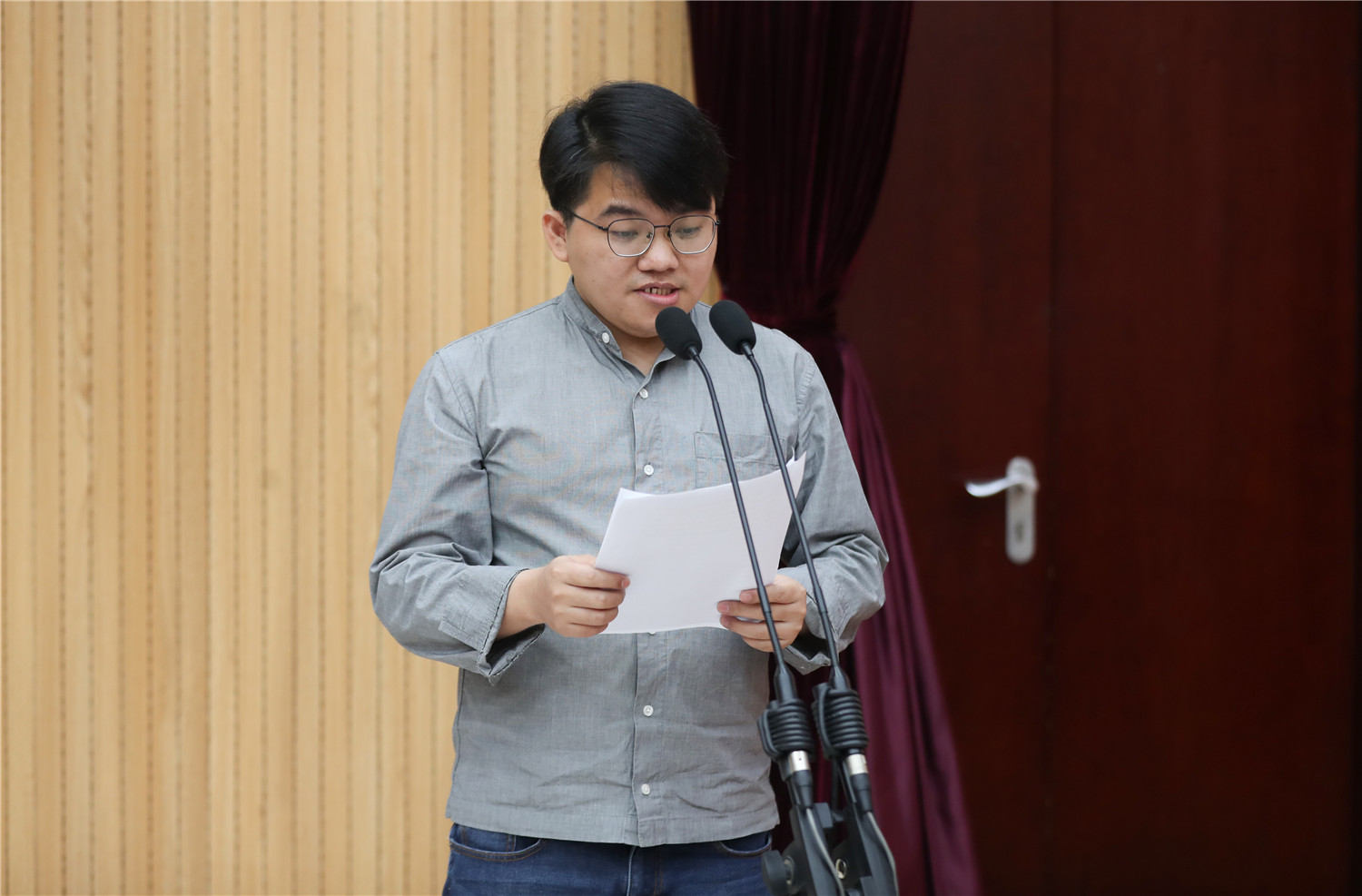 學(xué)員代表何榮、朗嘎扎西、林為攀在結(jié)業(yè)典禮上先后發(fā)言