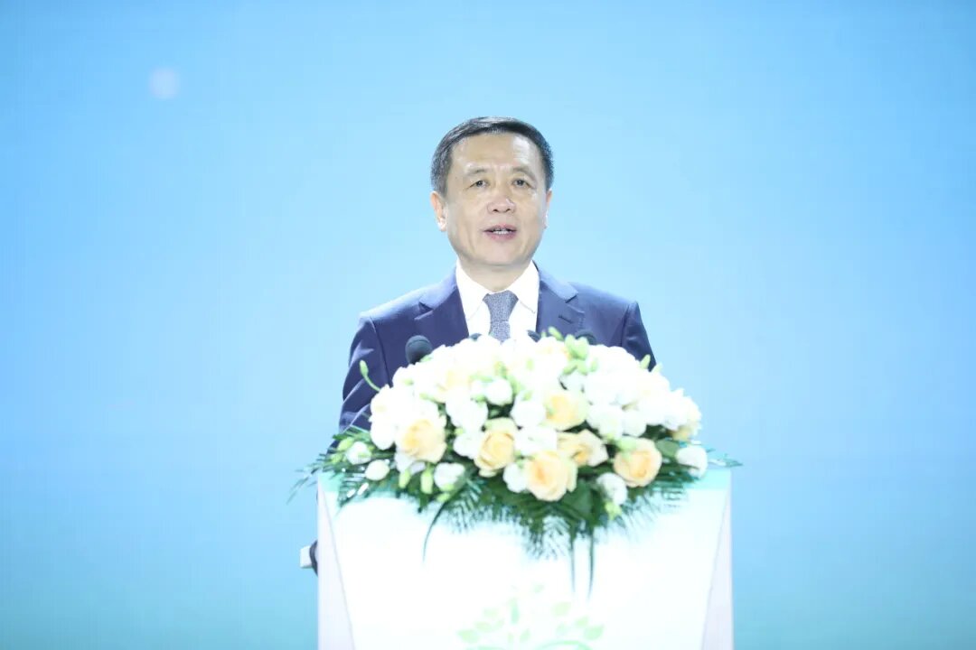 中國作協(xié)黨組書記、副主席張宏森致辭