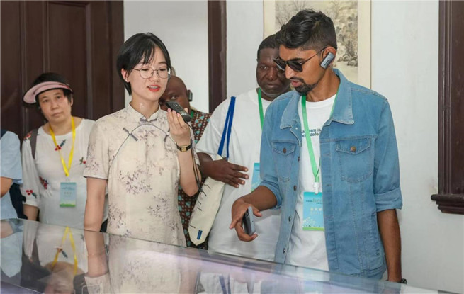 首屆國際青春詩會(huì)：讓友誼流淌在共同的詩句中