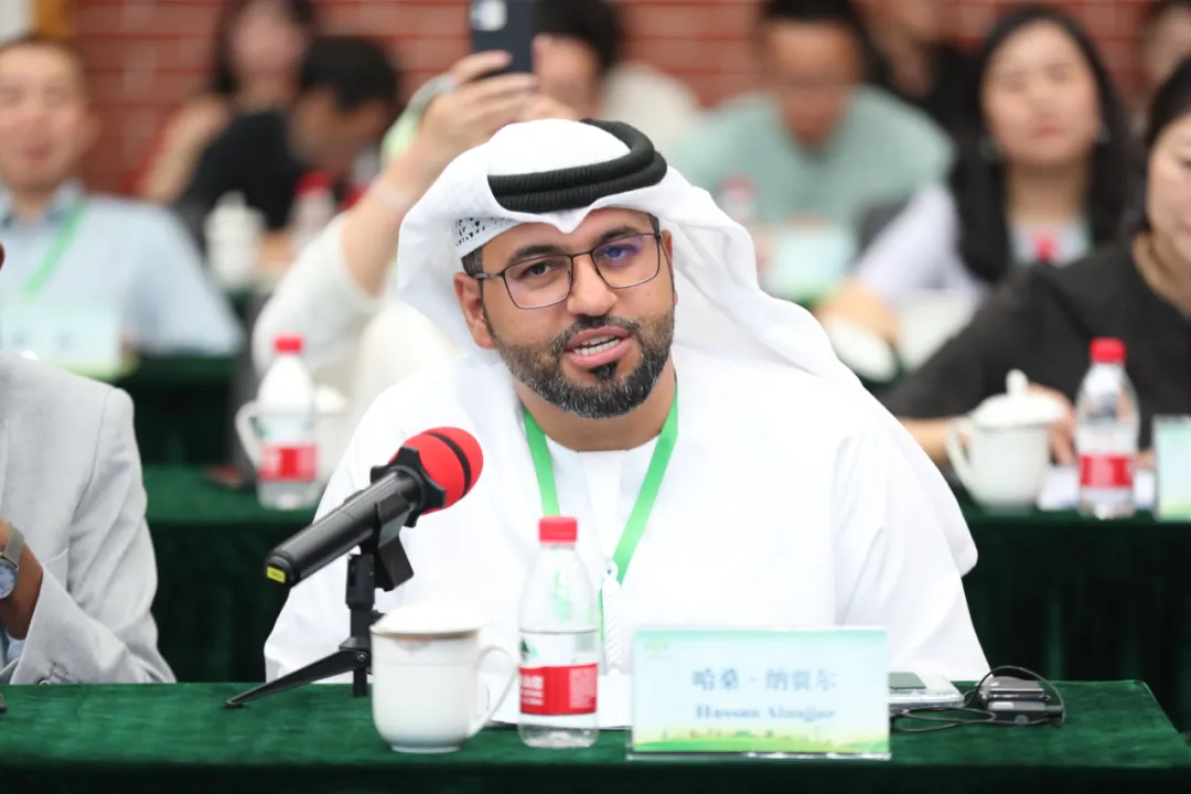 阿聯(lián)酋詩人哈?！ぜ{賈爾