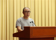 石一楓：文眼、文心、文采　　有了文眼、文心和文采，則會(huì)讓一個(gè)作家永遠(yuǎn)保持青年寫(xiě)作的活力。祝年輕的朋友永遠(yuǎn)年輕，在文學(xué)攀登之路上的創(chuàng)新精神年輕……[詳細(xì)]