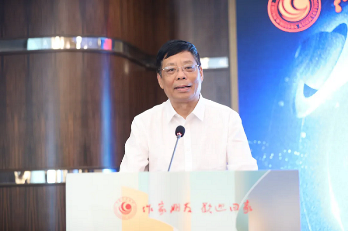 中國(guó)作協(xié)黨組成員、書(shū)記處書(shū)記李一鳴主持會(huì)議