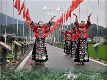 石榴花開⑦ | 紅土地上，歌兒與愛情