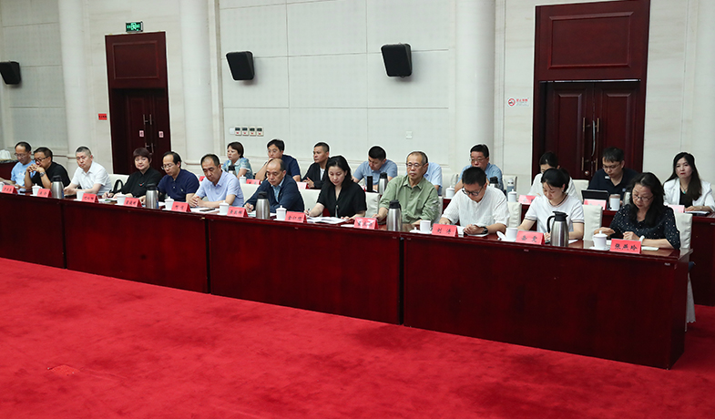 第十三屆全國少數(shù)民族文學(xué)創(chuàng)作駿馬獎評委