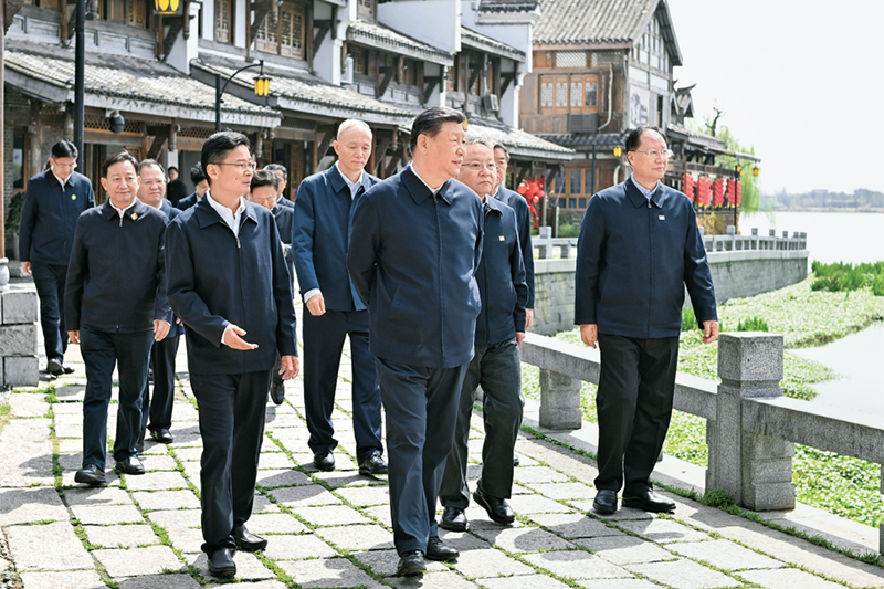 2024年3月18日至21日，中共中央總書記、國家主席、中央軍委主席習近平在湖南考察。這是19日上午，習近平在常德河街考察。 新華社記者 謝環(huán)馳/攝