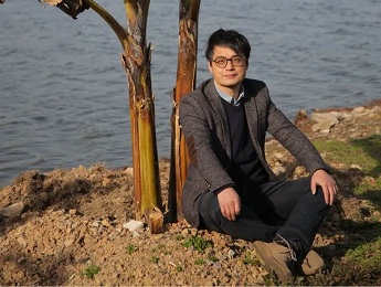 短長書 | 《無雨燒茶》：雨中煙火慢，小城茶事深