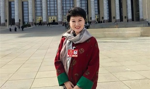 全國政協(xié)委員、浙江省舞協(xié)主席、杭州歌劇舞劇院院長崔巍