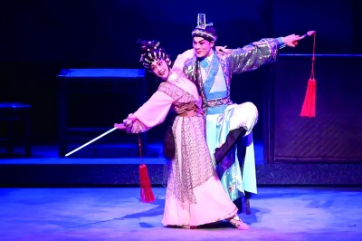 新編粵劇《竹林愛(ài)傳奇》在香港藝術(shù)節(jié)上演。資料圖片