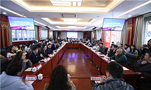 “網(wǎng)絡(luò)作家進校園”北大交流現(xiàn)場