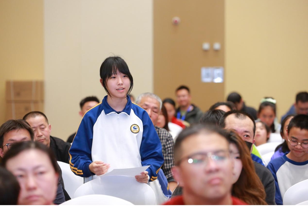 現(xiàn)場學生互動提問