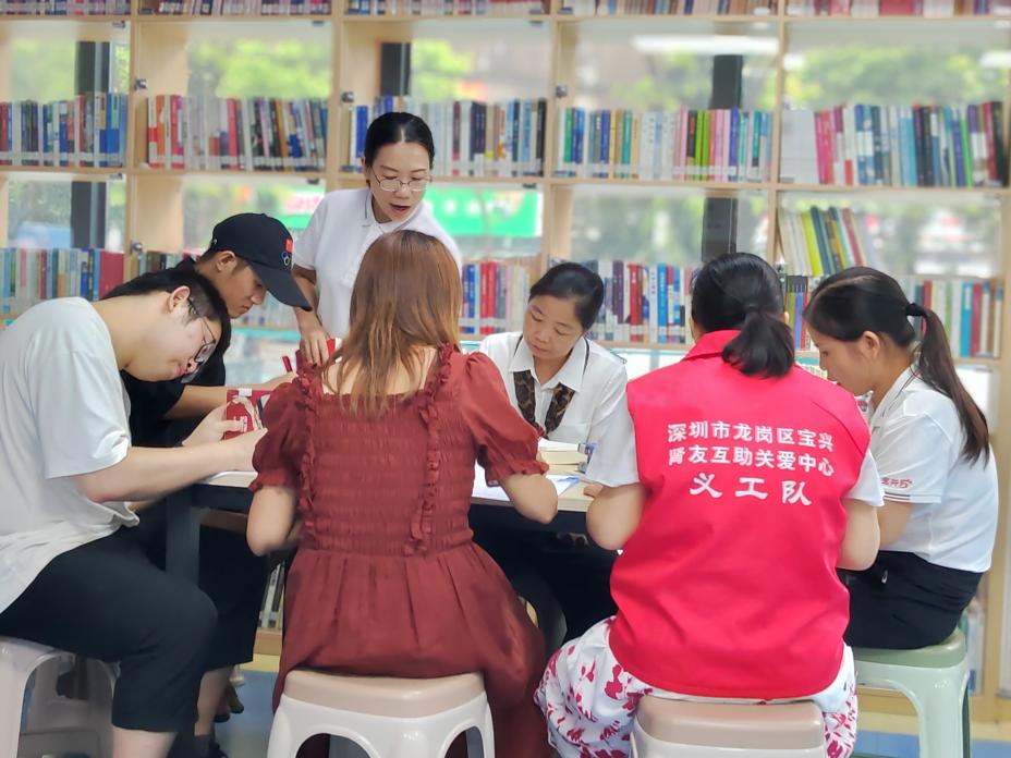 胡楊林藝術團日?；顒? width=