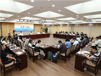 文心永少年，文學正青春：“文學一家人”