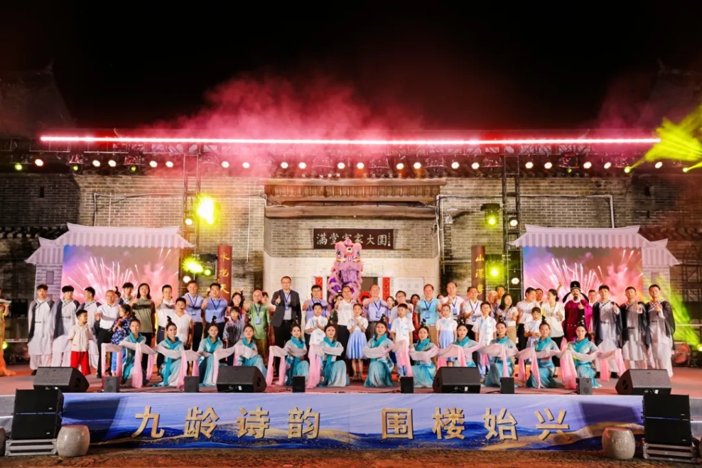 頒獎(jiǎng)典禮現(xiàn)場