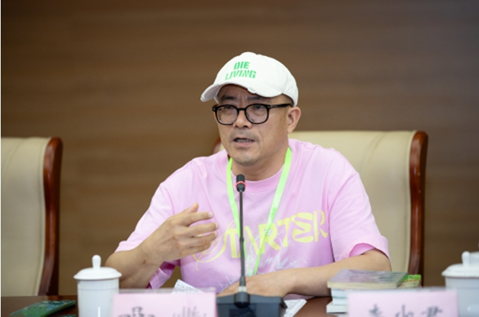 詩集主編吳撇分享