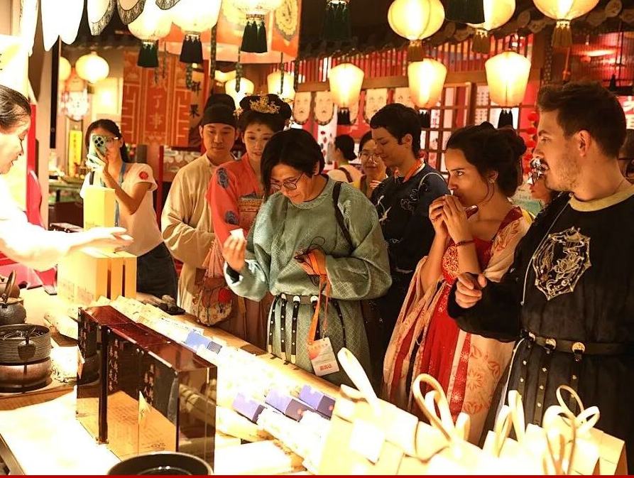 “文明會有不同，但詩歌讓我們得以溝通”