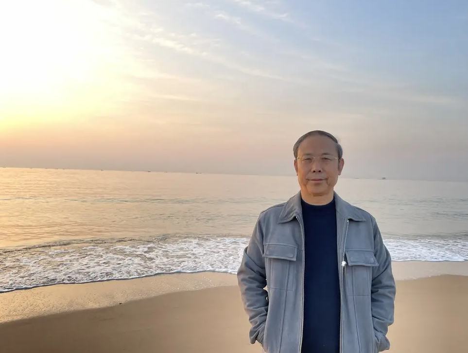 趙德發(fā)：透過歷史的暮靄，描繪海立云垂的時(shí)代