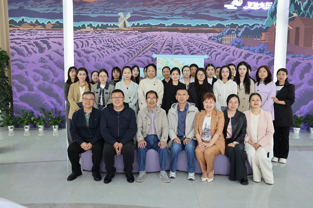 2025年4月23日，在伊帕爾汗公司舉辦世界讀書日活動 (1)