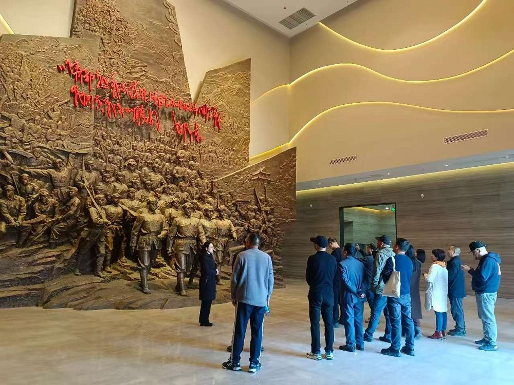 2025年2月12日，采風(fēng)團(tuán)一行在寧都起義紀(jì)念館參觀