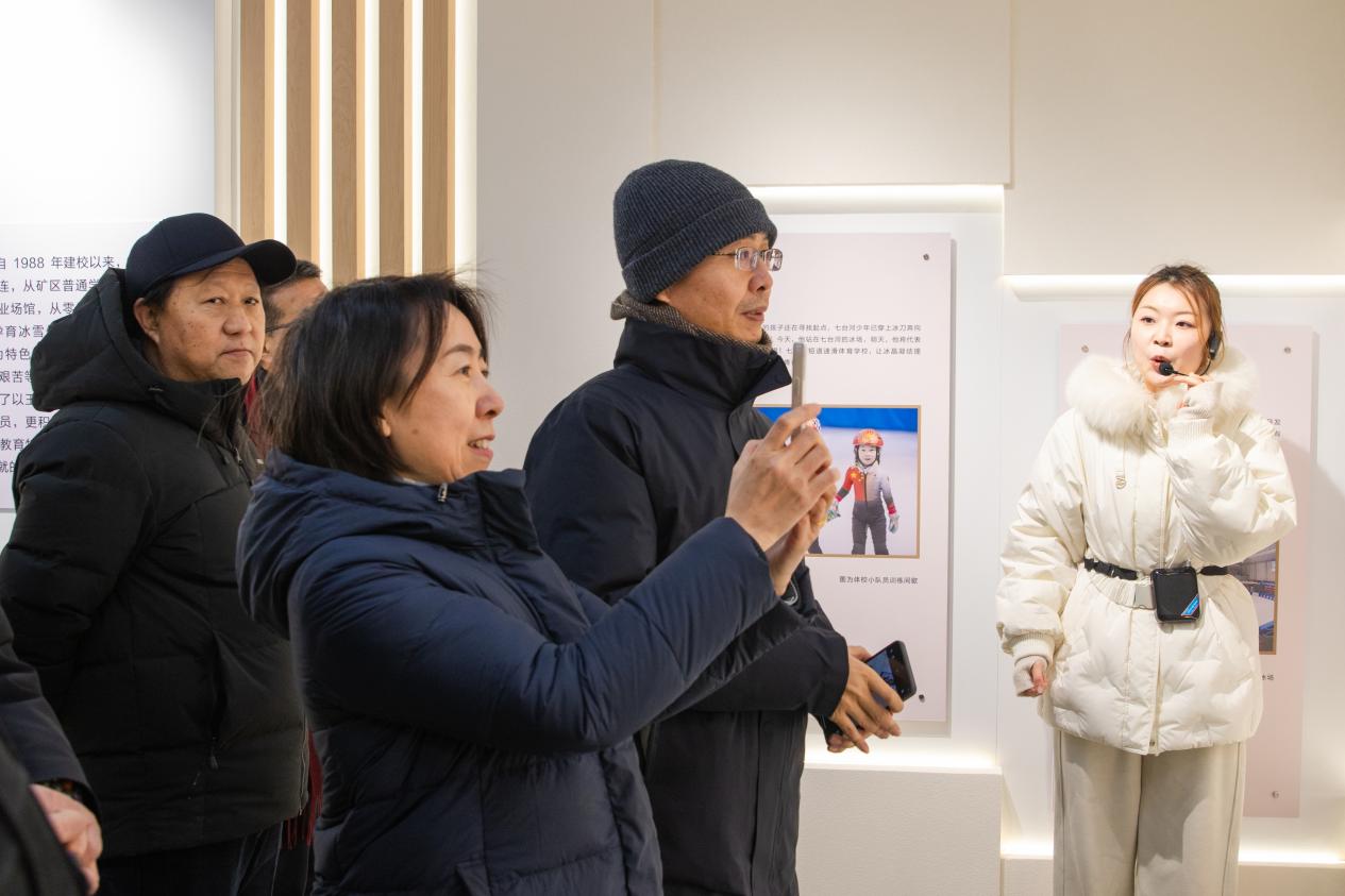 4在十二年一貫制速滑體育學(xué)校