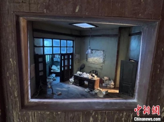 新創(chuàng)舞臺(tái)劇《輔德里》的劇場(chǎng)模型?！⊥τ?攝